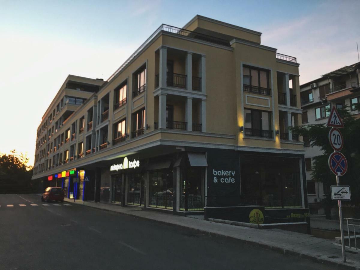 Azzurro Apartment - Ideal For Your Seaside Escape In Burgas Exteriör bild