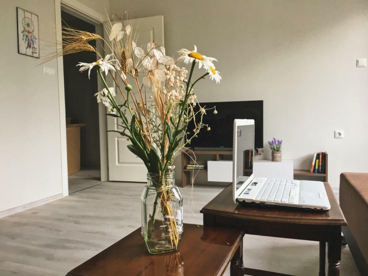Azzurro Apartment - Ideal For Your Seaside Escape In Burgas Exteriör bild